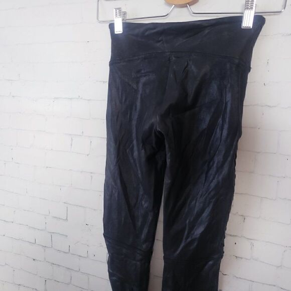 Spanx Faux Leather Moto Leggings Very Black Size XS Womens High Waist Shaping - Picture 7 of 11